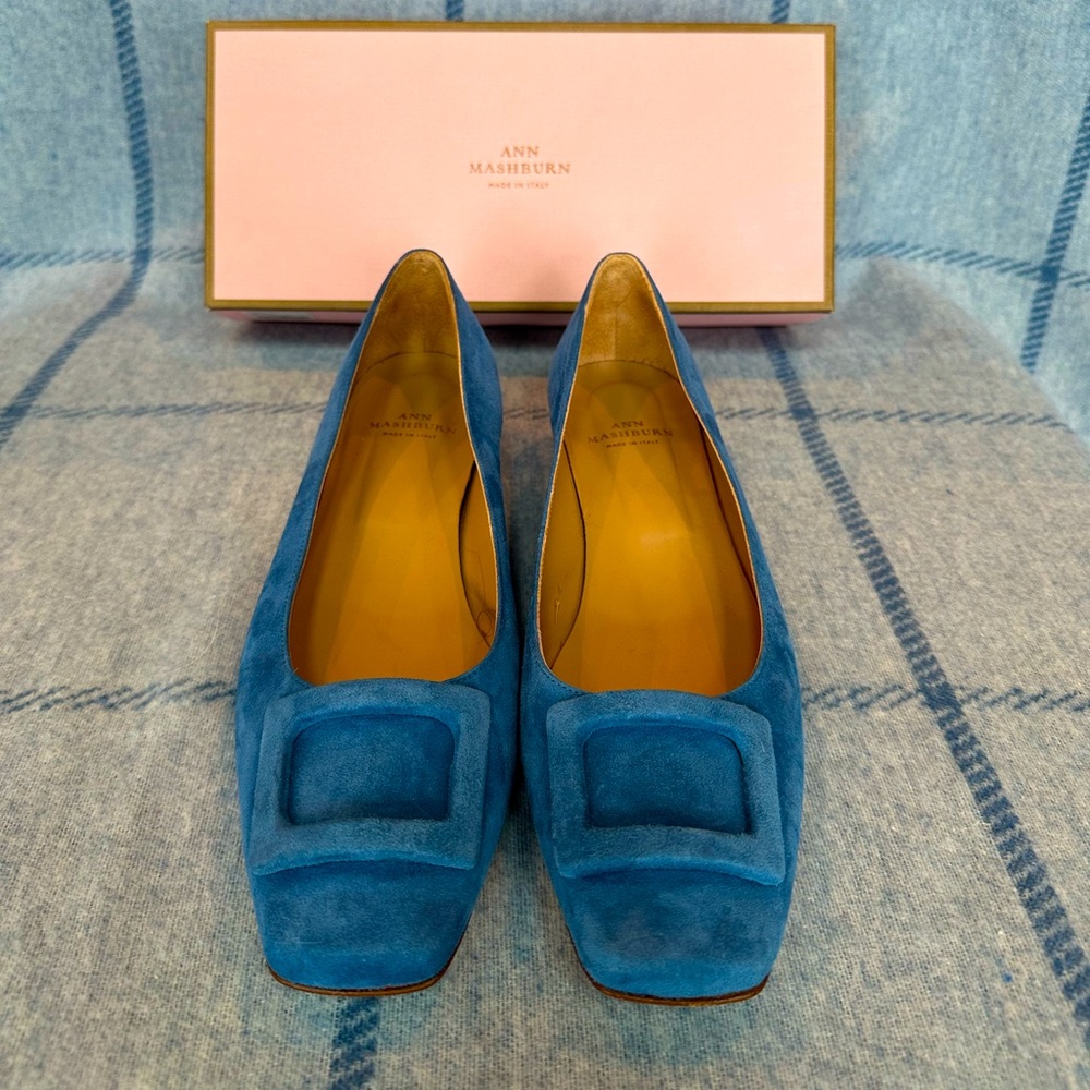 Ann Mashburn Buckle Shoe Flat in Denim Suede, size 39